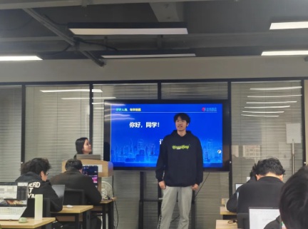 1761876641216191.jpg 2.jpg